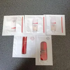 SHISEIDO エッセンス　スキングロウ　ファンデーション　プライマー　下地