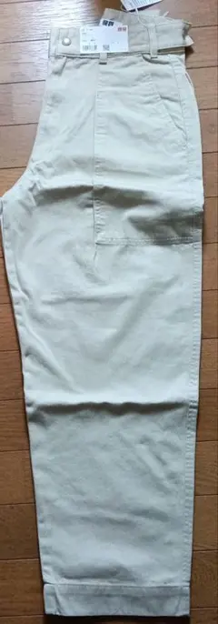 UNIQLO ベイカーパンツ ベージュ