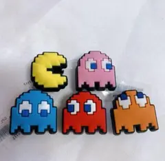 【 匿名配送 】パックマン クロックス サンダル ジビッツ サンダルアクセサリーのサムネイル