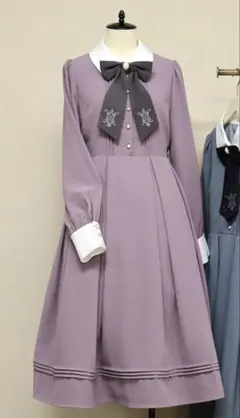 Amavel Mademoiselle ミドルワンピースのサムネイル