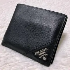 ⭐︎希少⭐︎プラダPRADA 二つ折り財布 SAFFIANO METAL 黒 ロゴ