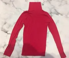 ユニクロ ヒートテックシームレスリブタートルネックT（極暖） Lサイズ ピンク