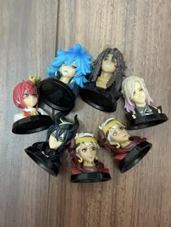 ツイステッドワンダーランド　チョコエッグ　ミニフィギュア 8体セット