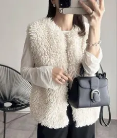 mystic フェイクファーベスト アイボリー