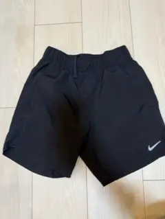 Nike DRI-FIT ブラックハーフパンツ　XS