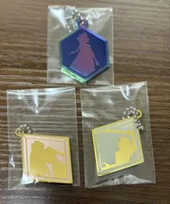 ディズニー　メタルチャームキーホルダー　3個セット