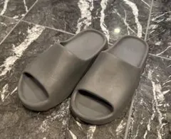 M*J様 アディダス イージースライド YEEZY SLIDE US10