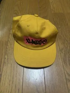 XLARGE イエロー グラフィックロゴ キャップのサムネイル