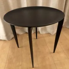 サイドテーブル