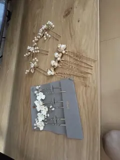 花モチーフのパールヘアピンセット