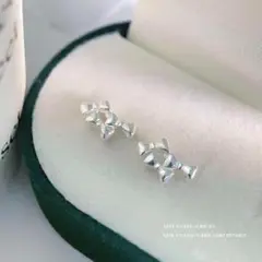 【即日〜翌日発送】リボンスタッドピアス　シルバー　上品　小ぶり　*336