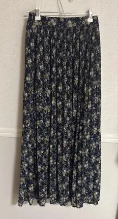 【お値下げ中】10/26まで掲載　Avan Lily ロングスカート花柄