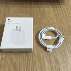 Apple 20W USB-C電源アダプタとLightningケーブル