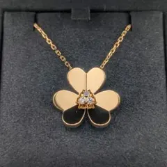 新品 ヴァンクリーフ＆アーペル フリヴォル ペンダント ラージのサムネイル