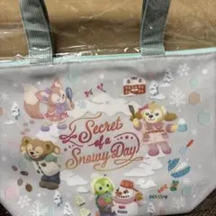 シークレットオブスノーウィーデイ　スーベニアランチケース　ダッフィー