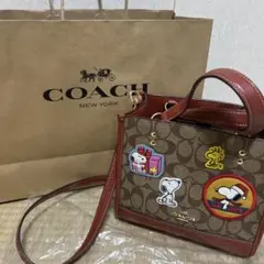 COACH ショルダーバック　スヌーピーコラボ