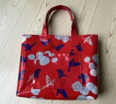 雨でも安心　エチノの鮮やかな赤のラミネート生地を使用した ミニトートバッグ^o^