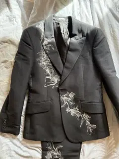 Alexander McQueen ダークグレー スーツ 44 セットアップ 2026年最新】ALEXANDER McQUEEN メンズ スーツの人気アイテム - メルカリ