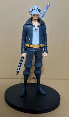 ワンピース FILM RED DXF フィギュア トラファルガー・ローのサムネイル