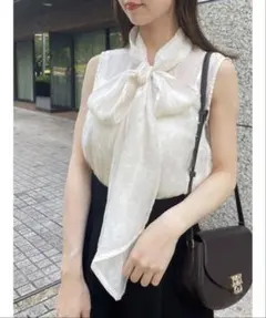 SNIDEL スナイデル ノースリボウタイブラウス ジャガード 花柄 