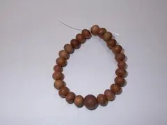 【ウッドビーズ】白檀数珠玉 9×7㎜主玉22個 親1個 天二2個【B品C品】２