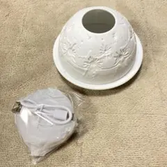 三川内焼白磁 透かし彫り 蓋物 香炉 菊花装飾 本日限り❤️三川内焼白磁 透かし彫り 蓋物 香炉 菊花装飾 - メルカリ
