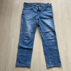 BEAMS x RED CARD TOKYO デニムパンツ サイズ33のサムネイル