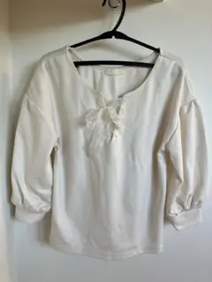 【美品】earth music&ecology ブラウス　オフホワイト