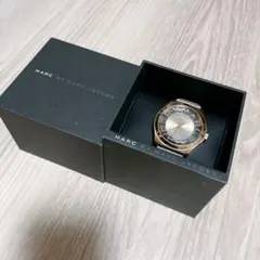MARC BY MARC JACOBS MBM8601 腕時計 箱付 電池切れ - メルカリ