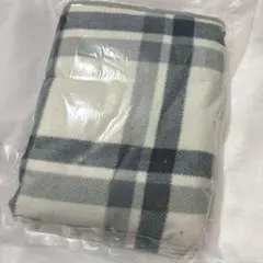 着る毛布 ひざ掛け ブランケット 4way 大判 厚手 ボタン付き 防寒対策のサムネイル