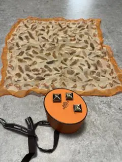 エルメス メドール スカーフリング スカーフ 箱付き HERMES PLUMES