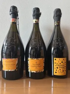 2025年最新】ヴーヴクリコ 草間彌生の人気アイテム - メルカリ