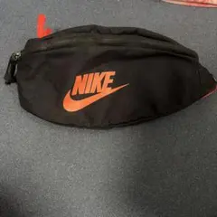 NIKE ボディバッグ ブラック レッド