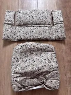 【STOKKE ストッケ】トリップトラップ　クッションカバー　うさぎ柄のサムネイル