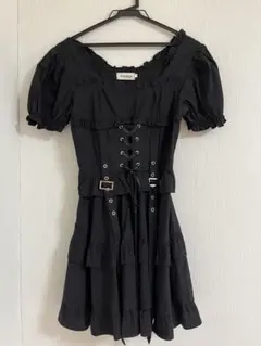 ゴスロリ・ロリータ 黒ドレス フリル付き