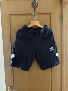 adidas Originals トレフォイル ショートパンツ