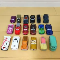 R*様 トミカ　カーズ　18台セット　まとめ売り
