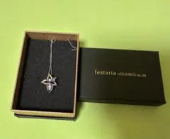 festaria 花モチーフ ネックレスのサムネイル