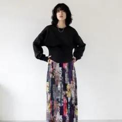 vacancy コルセットラウンドトレーナー