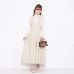 オフ白　合成皮革 ワンピース Mサイズ