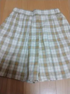 ほぼ未使用ユニクロチェック柄イエロー系プリーツスカートキュロット 150cm