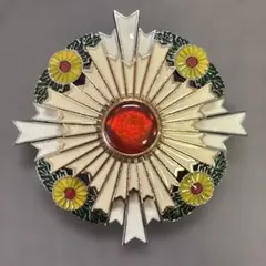 大勲位菊花大綬章 勲章 菊花大綬章 菊花章　レプリカ 大勲位菊花大綬章 勲章 菊花大綬章 菊花章 レプリカ - メルカリ