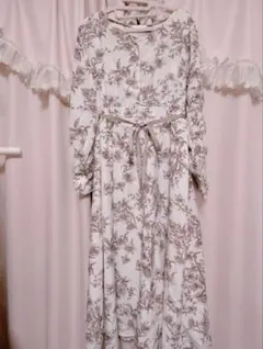 【特別価格！】しまむら cocoコラボ花柄ワンピース