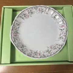 【箱付き新品】 NARUMI プレートセット 大皿1枚 小皿5枚 花柄