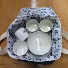 Coleman 食器セット 収納ケース付きのサムネイル