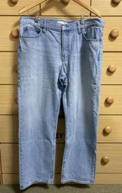 UNIQLOストレートデニム JWA