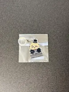 ちいかわ もぐもぐ本舗 小樽限定 ノベルティ　ラッコ　アクリルチャームのサムネイル