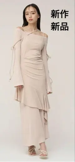 新作新品タグ付き　スナイデル♡ デザインレイヤードカットワンピース