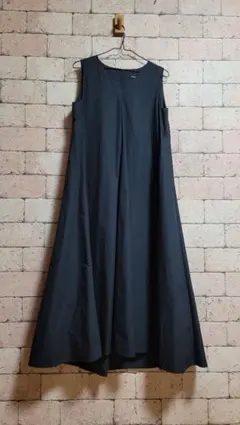 ストロベリーフィールズ　ロングワンピース　ネイビー