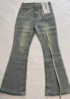 新品ジーンズ